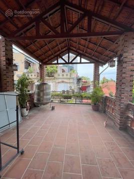 Bán nhà mặt phố Đặng Tất, Ba Đình, DT 61m2 - LH: 0988484701