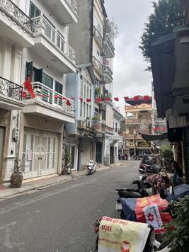 Bán nhà mặt phố Hồng Phúc, Ba Đình, DT 131,5m2 - LH: 0904717878