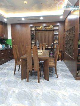 Bán nhà mặt phố Nguyễn Khắc Hiếu, Ba Đình, DT 217m2 - LH: 0988018833