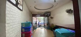 Bán nhà mặt phố Ngũ Xá, Ba Đình, DT 90m2 - LH: 0868844278