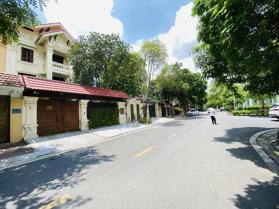 Bán biệt thự KĐT mới Dịch Vọng - 307m2, Cầu Giấy - LH: 0966784210