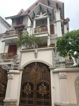 Bán căn biệt thự đường Trung Kính, Cầu Giấy, 160m2 - LH: 0911120228