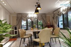 Bán nhà mặt phố Bồ Đề, Long Biên, DT 66m2 - LH: 0904435678