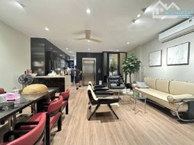 Bán nhà mặt phố Ái Mộ, Long Biên, DT 60m2 - LH: 0343388191