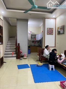 Bán nhà riêng phố Kẻ Tạnh, Long Biên, DT 37m2 - LH: 0948398899