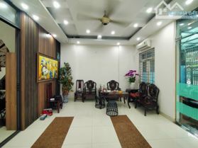 Bán nhà mặt phố Việt Hưng, Long Biên, DT 100m2 - LH: 0978761874