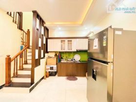 Bán nhà mặt phố Thanh Am, Long Biên, DT 33m2 - LH: 0966701823
