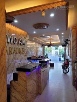 Bán nhà mặt phố Thạch Bàn, Long Biên, DT 99m2 - LH: 0974016616