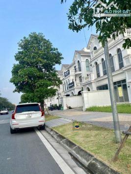 Bán nhà mặt phố Đào Đình Luyện, Long Biên, DT 79m2 - LH: 0916122356