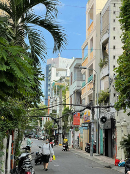 Bán nhà mặt tiền đường Nguyễn Hiền, Quận 3, 83 m² - LH: 0937600661