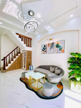 Bán nhà mặt tiền đường Trường Sa, Quận 3, 66 m² - LH: 0933117651