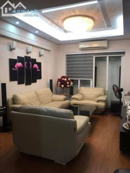 Bán nhà mặt phố Trần Văn Chuông, Hà Đông, DT 38m2 - LH: 0988819550