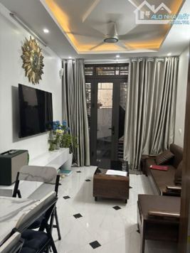 Bán nhà mặt phố Phùng Hưng, Hà Đông, DT 38m2 - LH:  0989922807