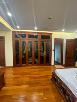 Bán nhà liền kề đường Nguyễn Huy Tưởng, Thanh Xuân, DT 70m2 - LH: 0986819998