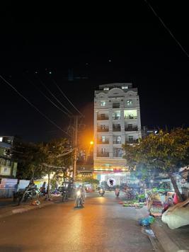 Bán nhà mặt tiền đường Lý Phục Man, Quận 7, 50 m² - LH: 0901129909