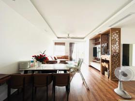 Bán căn hộ chung cư  Sông Hồng Park View, Đống Đa, DT 120m2 - LH: 0901792202