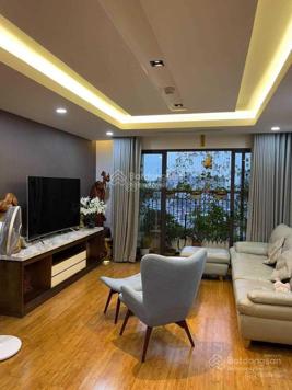 Bán căn hộ chung cư D.Le Pont Dor, Đống Đa, DT 101m2 - LH: 0987087692