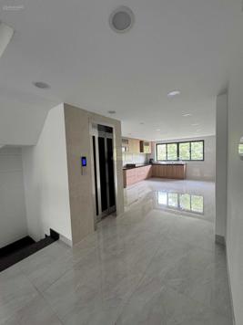 Bán nhà mặt phố tại đường Chợ Lớn, Quận 6, DT 72 m² - LH: 0915700101