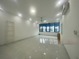 Bán nhà mặt phố Xuân Diệu, Tây Hồ, DT 52m2 - LH: 0987881444