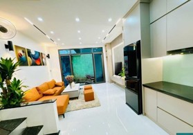 Bán nhà riêng Pháo đài Láng, Đống Đa, DT 31m2 - LH: 0981959287