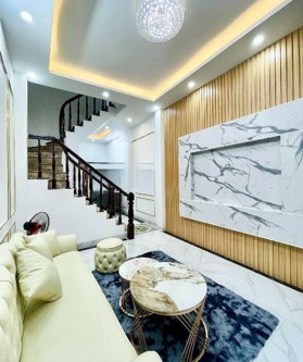 Bán nhà riêng Cầu Giấy, Hà Nội, DT 42m2 - LH: 0984004665