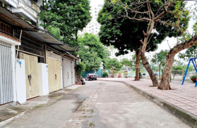 Bán nhà phân lô Bộ Công An Trần Quốc Hoàn, Ngõ ô tô vào nhà