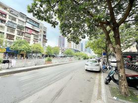 Chính chủ cần bán gấp nhà Phố Mạc Thái Tổ 2 mặt tiền thoáng