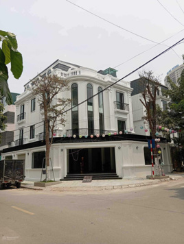 Biệt thự vip Văn Phú Lascasta ở ngã tư Lê Trọng Tấn- Quang Trung - Hà Đông