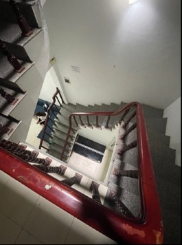 Bán Nhà Âu cơ 53m x 5 tầng x 4,5m mặt tiền