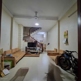 Chính chủ bán nhà Linh Đường, Hoàng Liệt, Hoàng Mai, 46m2 x 3.5 tầng, mặt tiền 4m, đường ô tô thông