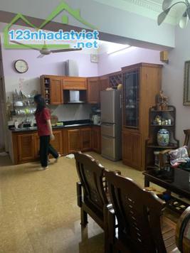 nhượng lại căn hộ tại tòa TTTM khu đô thị Xa La