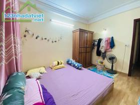 BÁn nhà mặt phố Văn Cao, phường Liễu Giai quận Ba Đình