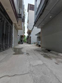 Lô Đất Nguyễn Khoái sát phố , ôtô dừng đỗ , ôtô vào đất 38M mặt tiền 4M sổ vuông A4 vị trí đẹp