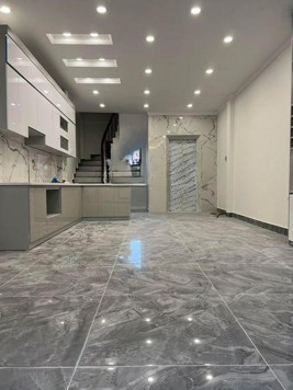 Bán nhà riêng tại phố Dương Văn Bé- Vĩnh Tuy. ô tô đỗ sát nhà, có thang máy, vị trí cực hiếm