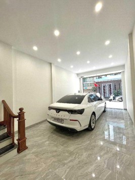 Tiếp tục giảm sốc 800 triệu Gia Thụy phân QĐ chỉ 13.2 tỷ DT 44m2 6T MT 4,1m