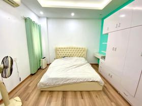 BÁN GẤP NHÀ ĐỘI CẤN NGÕ THÔNG BA GÁC ĐUA TRUNG TÂM BA ĐÌNH