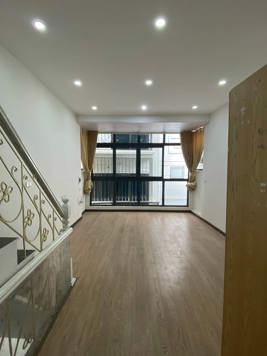 BÁN NHÀ NGUYỄN CHÍNH DT 30M 4 TẦNG.3TỶ .SỔ CHÍNH CHỦ! 