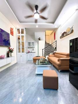 CHÍNH CHỦ CẦN BÁN NHÀ PHỐ NGUYỄN CHÍNH - Ô TÔ TRÁNH NGAY CỔNG – 4 TẦNG MỚI ĐẸP Ở NGAY