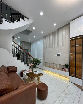 Bán nhà 5 tầng thang máy phân lô cán bộ Vạn Phúc - Hà Đông giá rẻ