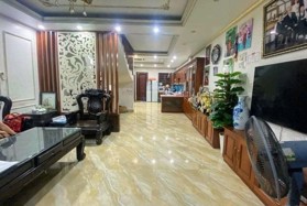 Siêu hiếm hơn 10 tỷ - mặt phố Lê Lợi - mặt tiền đẹp - kinh doanh mặt chợ Hà Đông