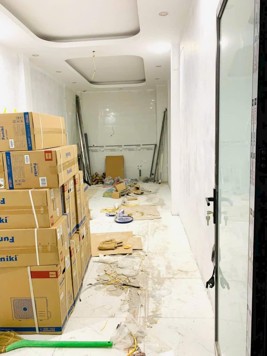 Bán nhà phố Chùa Láng 30M RA MẶT PHỐ - MỚI KÍNH KOONG - KINH DOANH - VIEW ĐH NGOẠI GIAO