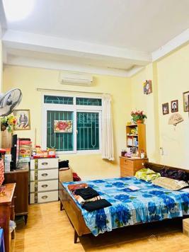 Bán nhà Xuân La - sổ đỏ 55m2 - 4 PN - Giá sốc 6.5 tỷ - Xem ngay