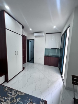 Bán tòa nhà mặt phố 8 tầng thang máy lô góc, văn phòng kinh doanh