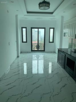 Cho thuê nhà Lê Quang Đạo 80m2x5T full điều hoà oto đỗ cửa, giá rẻ 32tr/th