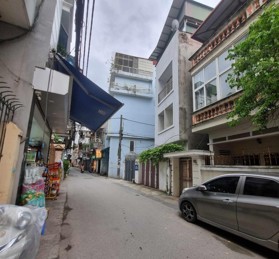 Bán nhà ngõ 89 Lạc Long Quân. Dt 100m*4t, Mt 6m, 17.9 Tỷ