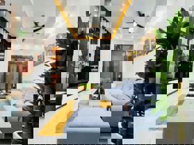 NHÀ ĐẸP DÂN XÂY, NGAY NGÃ TƯ NAM ĐỒNG HỒ ĐẮC DI ĐỐNG ĐA