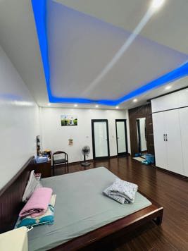 💥NHÀ ĐẸP CẦU GIẤY NGÕ THÔNG - 7 CHỖ VÀO NHÀ - 2 THOÁNG - Ô CHỜ THANG MÁY - DTSD 95M 5 TẦNG HƠN 17 TỶ