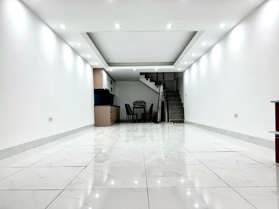 NHÀ ĐẸP CẠNH SVĐ MỸ ĐÌNH - Ô CHỜ THANG MÁY- 30M RA MẶT PHỐ Ô TÔ TRÁNH