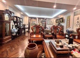 Bán nhà riêng 50m2 x5T oto đỗ cửa vào nhà gần phố Dương Văn Bé , Hai Bà Trưng