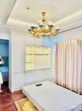 Bán nhà phố Nguyễn Thái Học - DT 90m2 x 10 tầng - MT 9m - thông sàn - văn Phòng - vỉa hè đá bóng